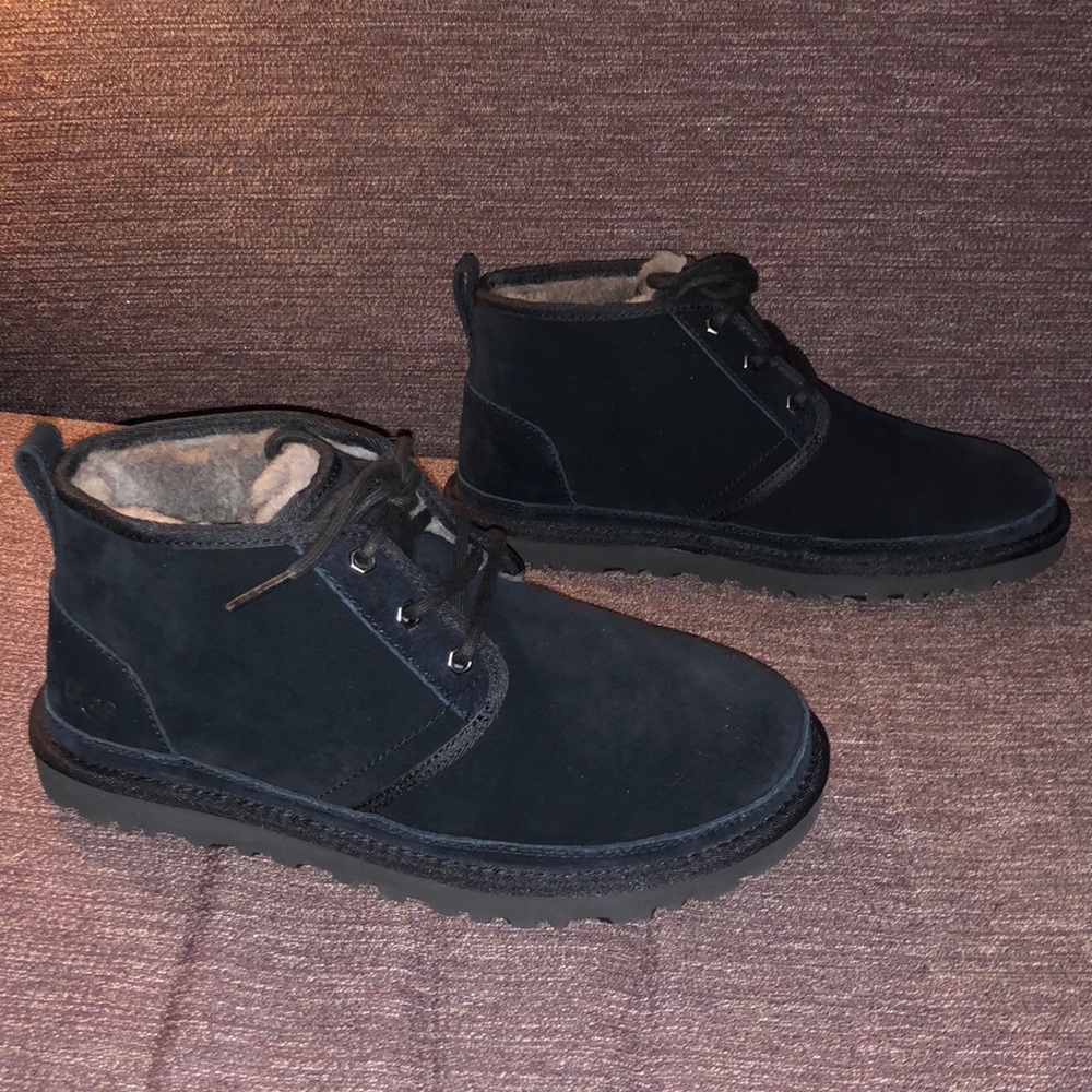 Black men’s Ugg boots size 8